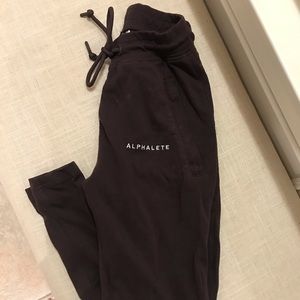 Alphalete Joggers!